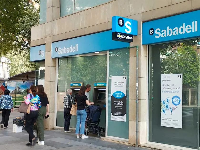 oficina-sabadell-granvia-murcia
