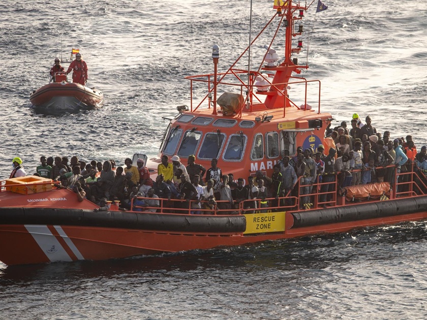 barco inmigrantes ok1